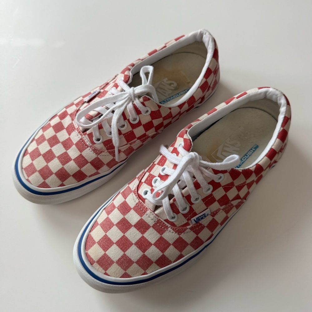 Vans Checkerboard Lace-Up Sneakers in Red and White Size 8